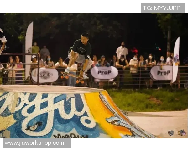 深圳飞盘队在滑板精英赛中的灵活性表现与战术分析